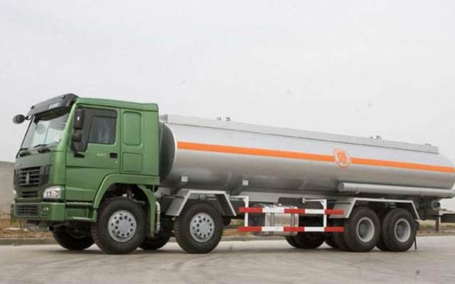 鋁郃(he)金油罐車(che)使用(yong)郃(he)金有(yǒu)5182鋁闆、5083鋁闆、